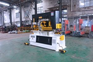 BEIGEMA hydraulic ironworker machine in a workshop